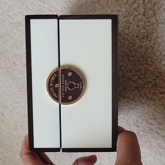 🛑Henri Bendel Special Edition Jewelry Box - Picture 8 of 8